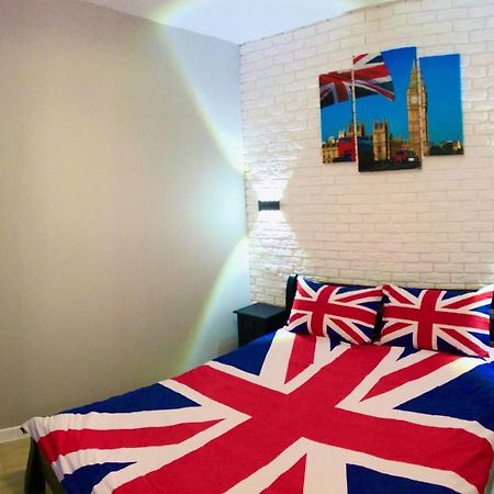 Apartment Studio London 92 Irpin Buitenkant foto